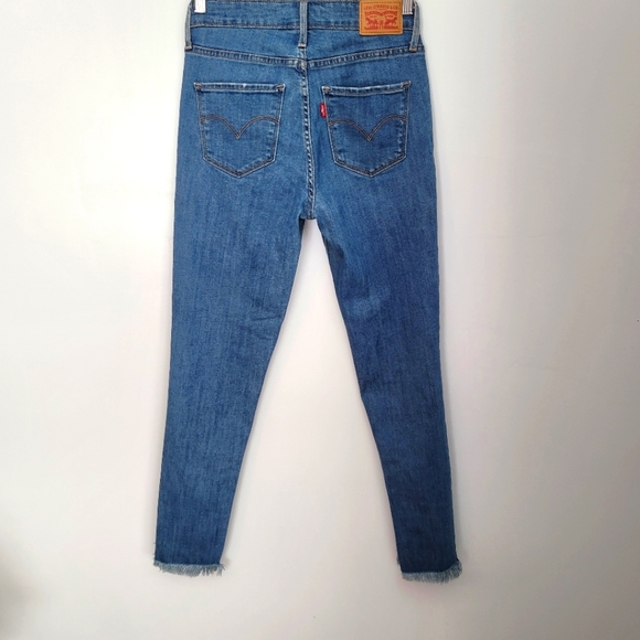 Levis | Women's 721 High-Rise Skinny - Picture 2 of 6
